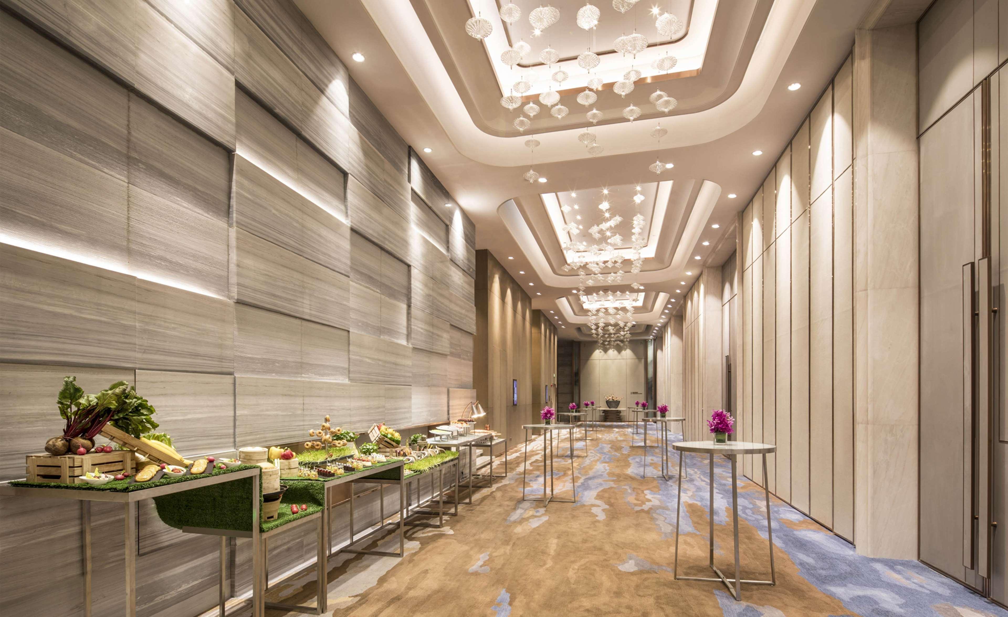 Doubletree By Hilton Hotel Shenzhen Longhua, Near Huawei, Foxcnn, Shenzhen North Railway, Uniwalk & Uniworld Shopping Mall, Sam'S Club Bagian luar foto