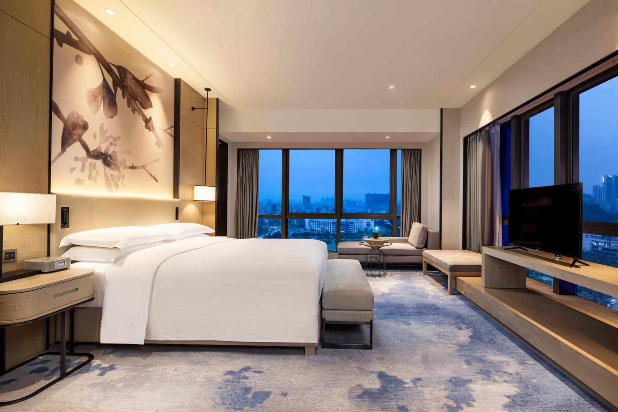 Doubletree By Hilton Hotel Shenzhen Longhua, Near Huawei, Foxcnn, Shenzhen North Railway, Uniwalk & Uniworld Shopping Mall, Sam'S Club Bagian luar foto