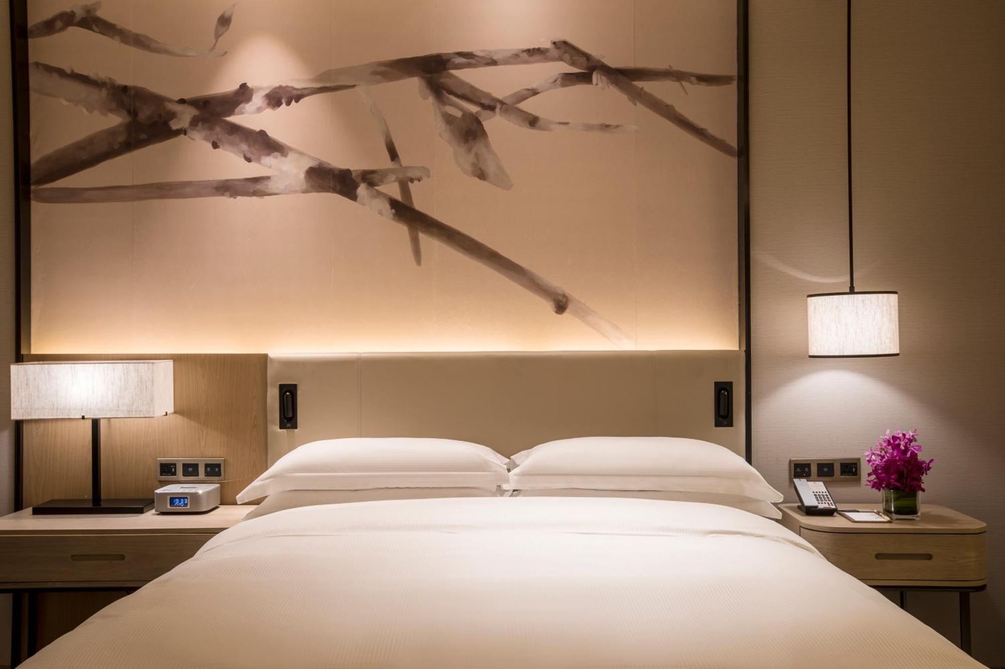 Doubletree By Hilton Hotel Shenzhen Longhua, Near Huawei, Foxcnn, Shenzhen North Railway, Uniwalk & Uniworld Shopping Mall, Sam'S Club Bagian luar foto