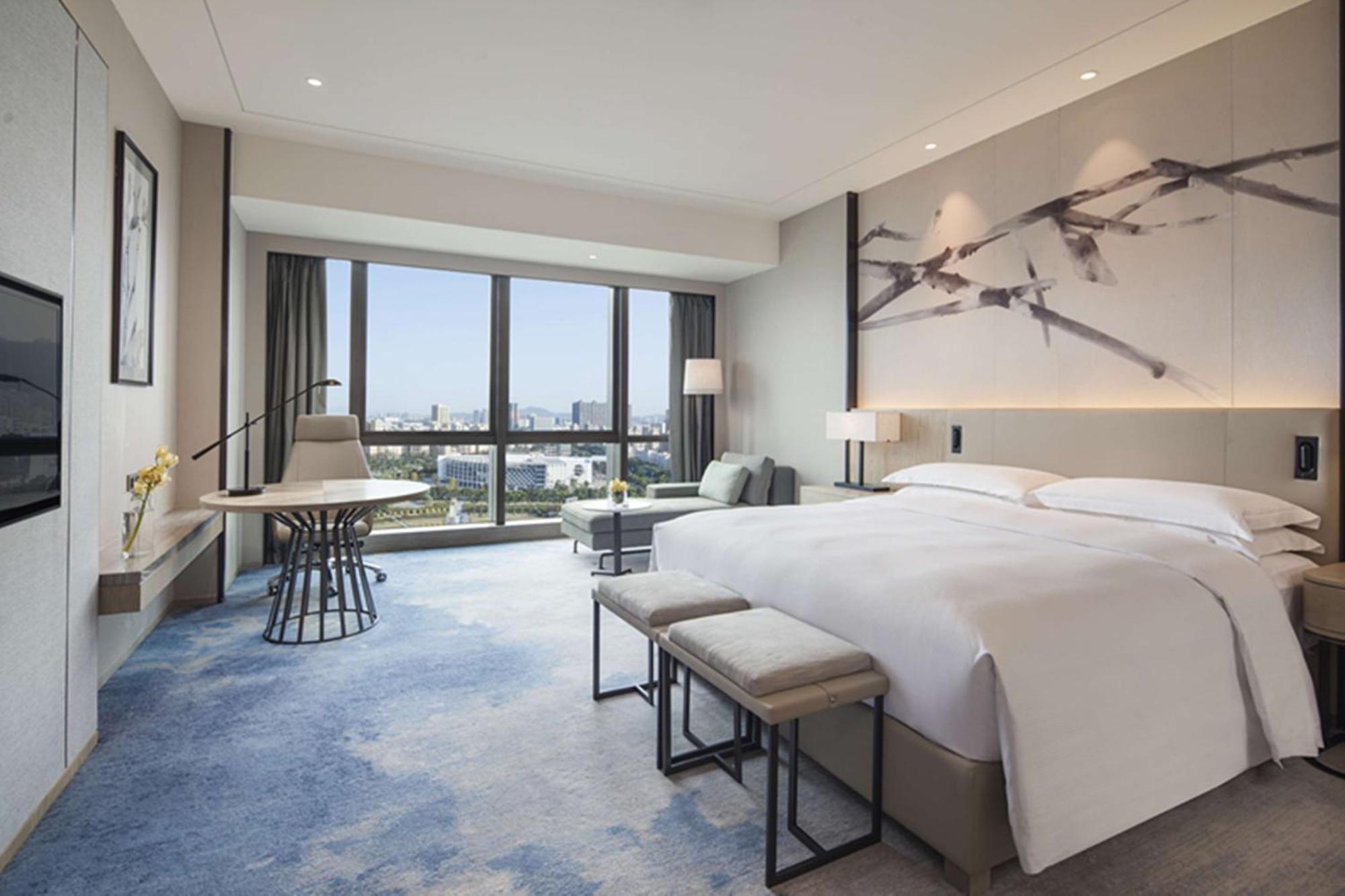 Doubletree By Hilton Hotel Shenzhen Longhua, Near Huawei, Foxcnn, Shenzhen North Railway, Uniwalk & Uniworld Shopping Mall, Sam'S Club Bagian luar foto