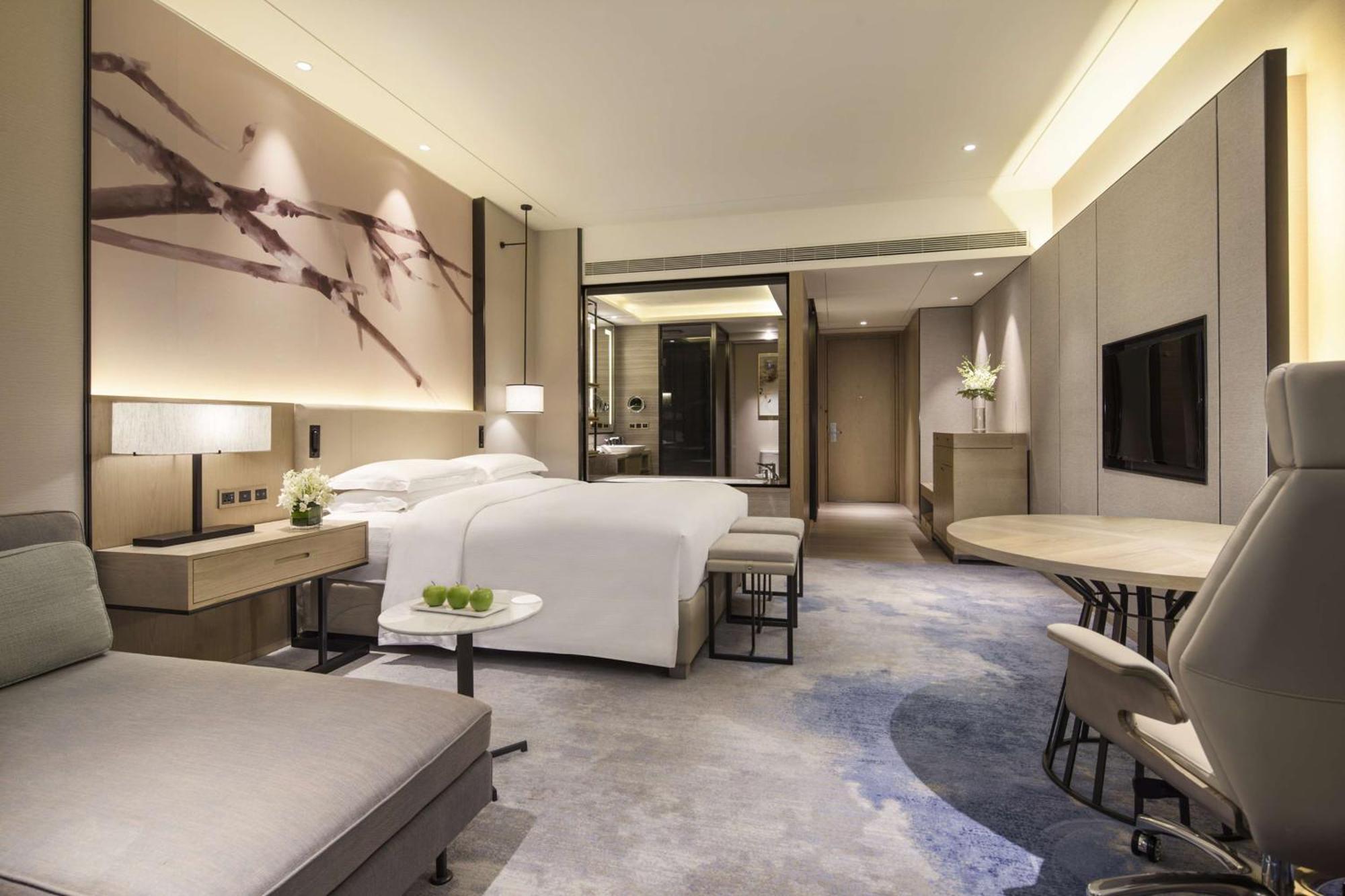 Doubletree By Hilton Hotel Shenzhen Longhua, Near Huawei, Foxcnn, Shenzhen North Railway, Uniwalk & Uniworld Shopping Mall, Sam'S Club Bagian luar foto