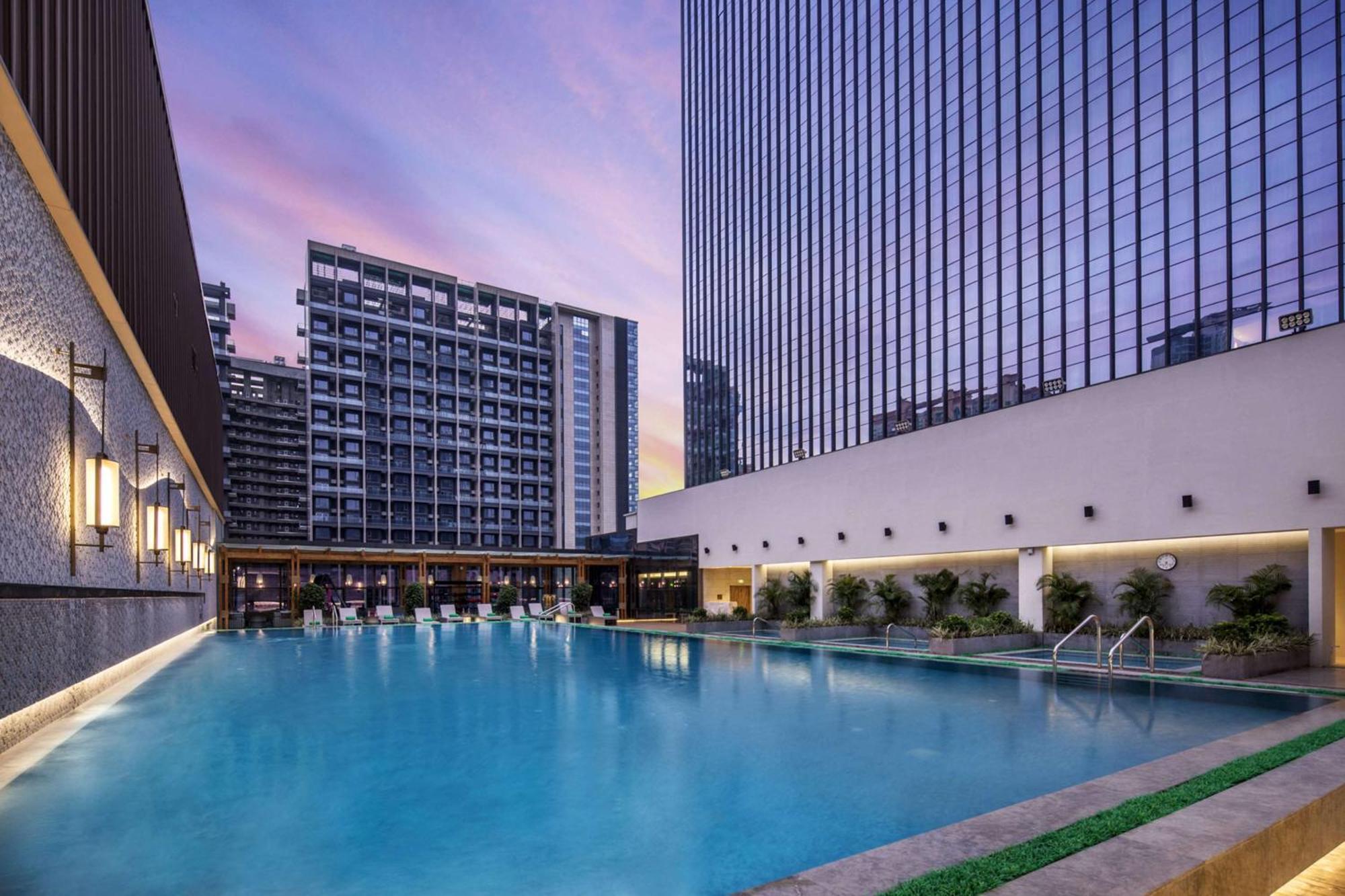 Doubletree By Hilton Hotel Shenzhen Longhua, Near Huawei, Foxcnn, Shenzhen North Railway, Uniwalk & Uniworld Shopping Mall, Sam'S Club Bagian luar foto